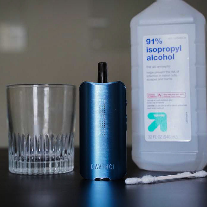 0 nicotine vape pen DaVinci IQ2 Cleaning Guide