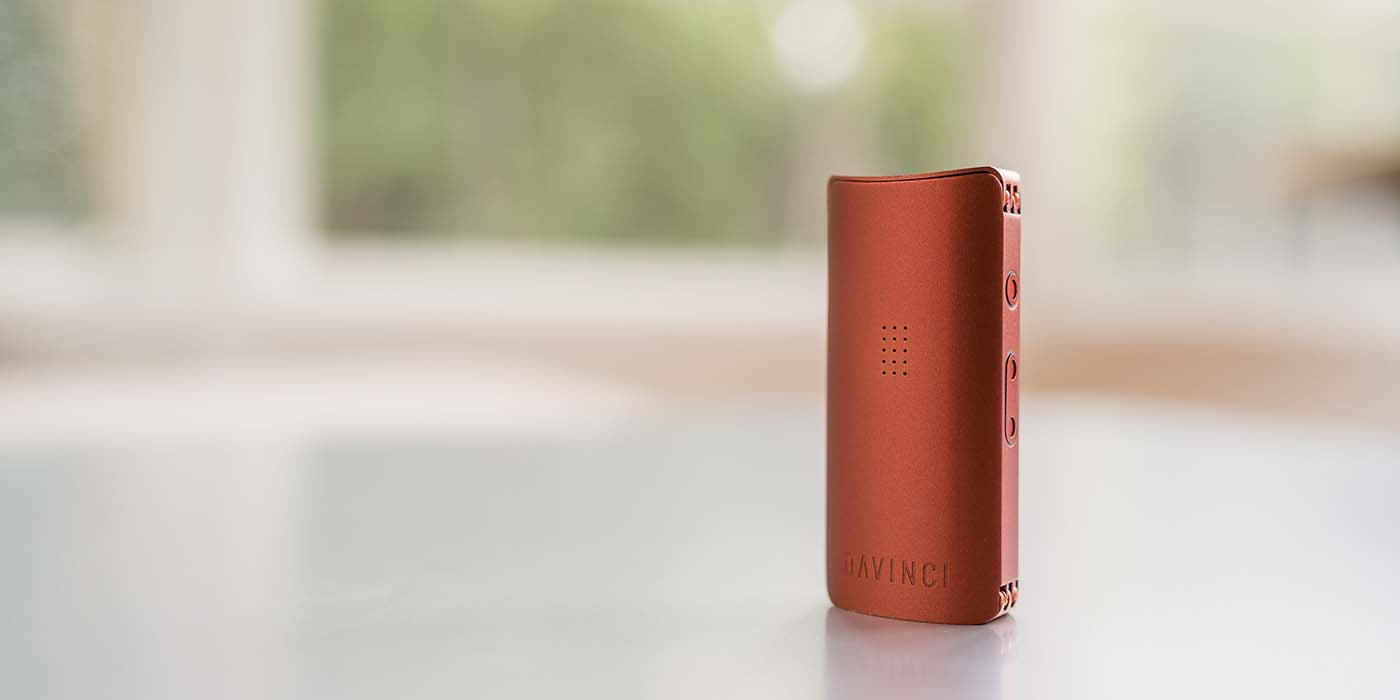 Review of DaVinci MIQRO's Ultra-Portable Vaporizer - Planet of the