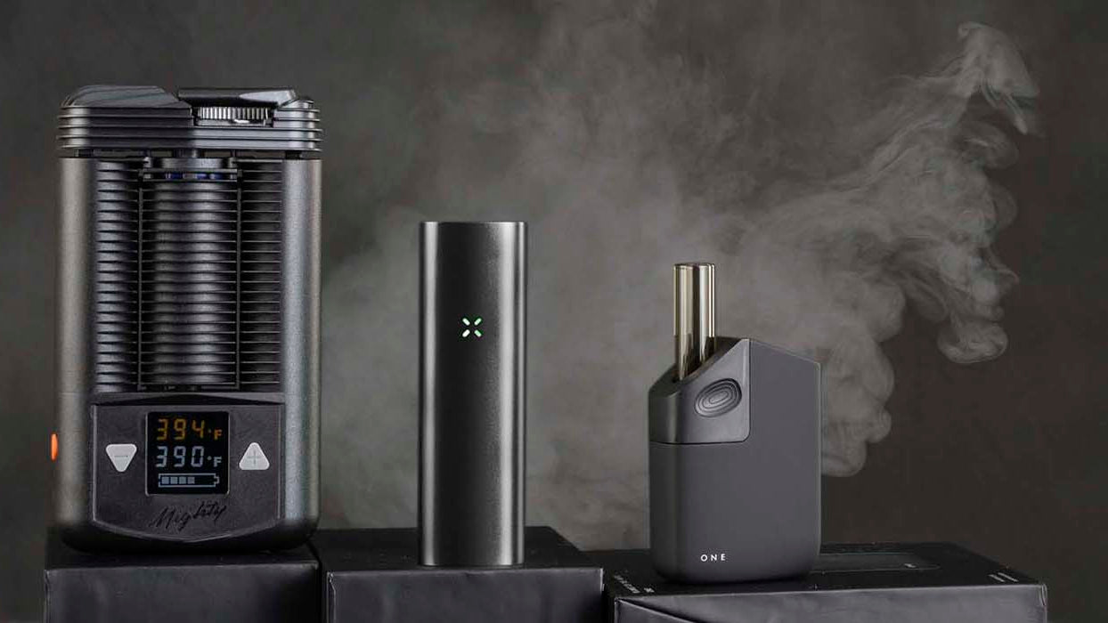 How To Use a Dry Herb Vaporizer: Complete Beginner's Guide